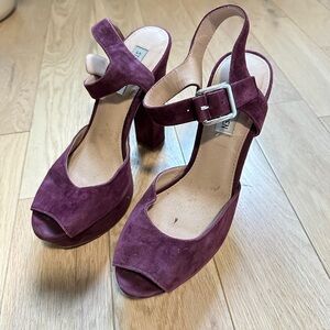 Steve Madden Burgundy pumps